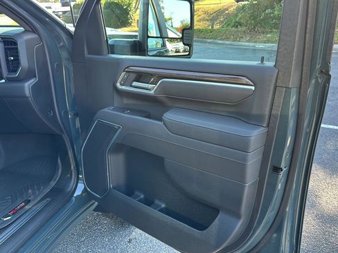 New 2026 Chevrolet Silverado 2500 LT image 14