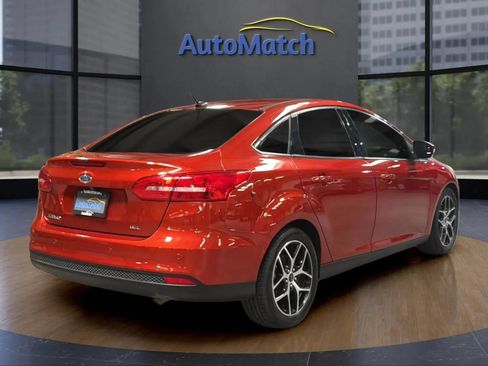Used 2018 Ford Focus SEL FWD image 11