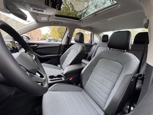 New 2025 Volkswagen Jetta SE image 20