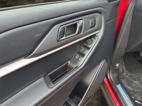 New 2026 Ford Explorer ST-Line w/ ST-Line Street Pack image 44