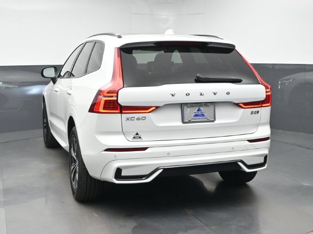 Used 2024 Volvo XC60 B5 Core w/ Climate Package AWD/4WD image 7