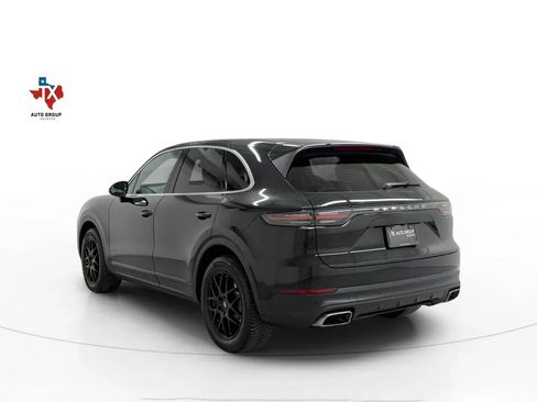 Used 2022 Porsche Cayenne AWD/4WD image 55