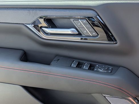New 2026 GMC Yukon AT4 Ultimate w/ LPO, Floor Liner Package AWD/4WD image 23