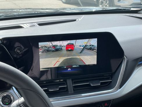 Used 2025 Chevrolet Trax LT image 22