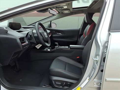 New 2026 Toyota Prius Plug-In Hybrid image 12