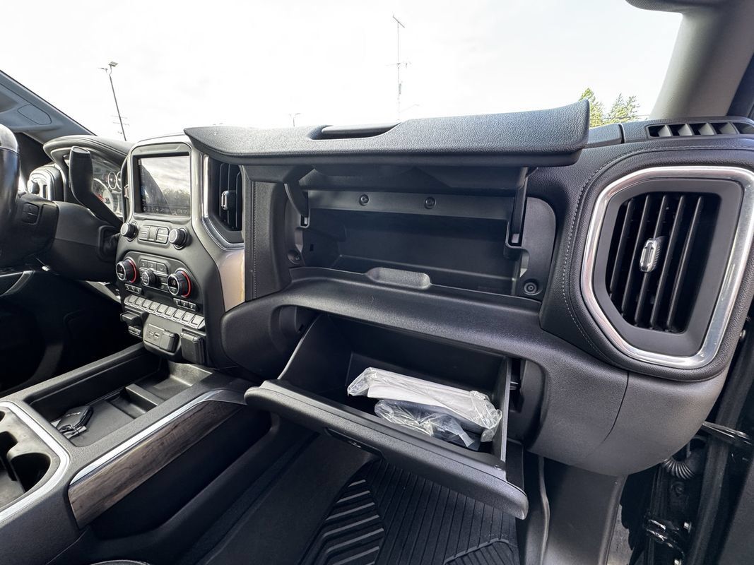 Used 2021 Chevrolet Silverado 1500 LTZ AWD/4WD image 30