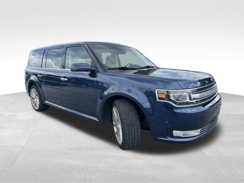 Used 2017 Ford Flex Limited w/ Equipment Group 301A FWD image 9