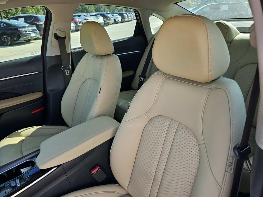 Used 2021 Hyundai Sonata Limited FWD image 22