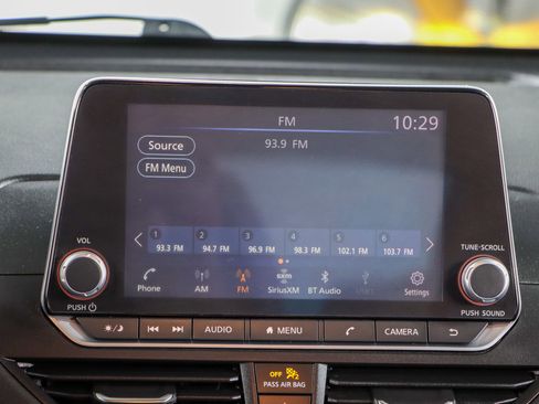 Used 2021 Nissan Altima 2.5 SV w/ SV Premium Package FWD image 19