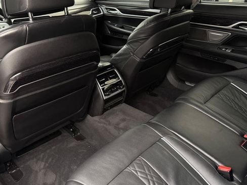 Used 2022 BMW 740i xDrive w/ Premium Package AWD/4WD image 30