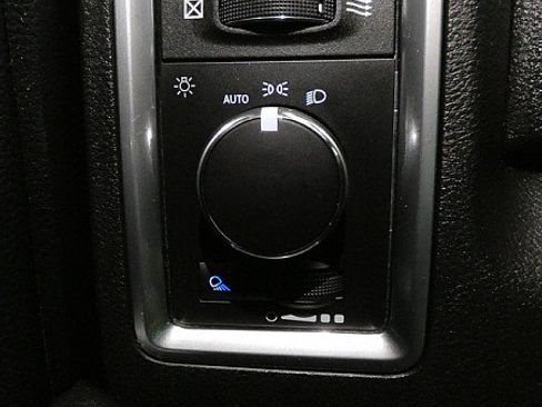 Used 2021 RAM 1500 Classic Warlock AWD/4WD image 17