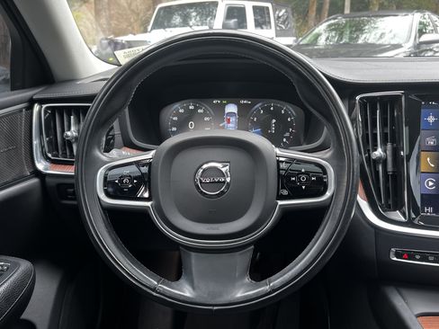 Used 2019 Volvo S60 T6 Inscription image 33
