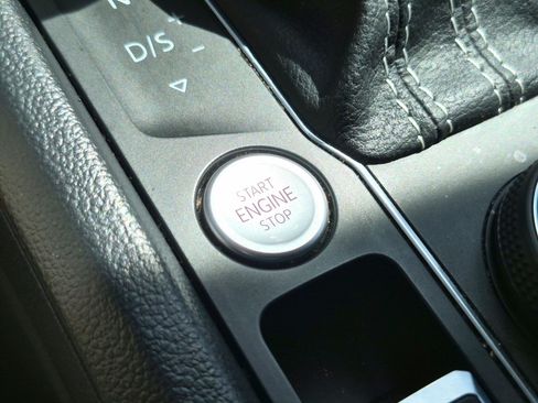 Used 2023 Volkswagen Atlas SE w/ Panoramic Sunroof Package AWD/4WD image 23