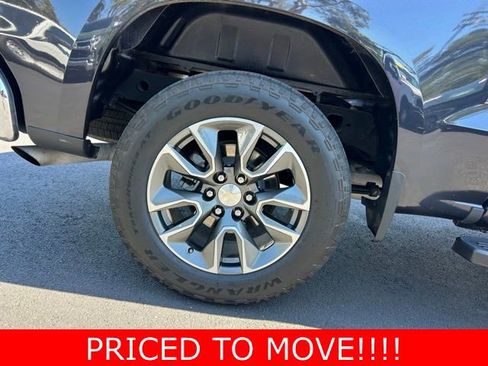 Used 2023 Chevrolet Silverado 1500 LT image 7