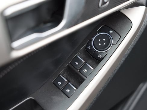 Certified 2023 Ford Explorer XLT w/ Equipment Group 202A image 19