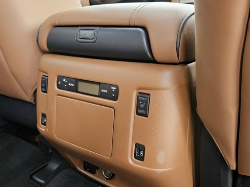Used 2024 INFINITI QX80 Sensory image 14