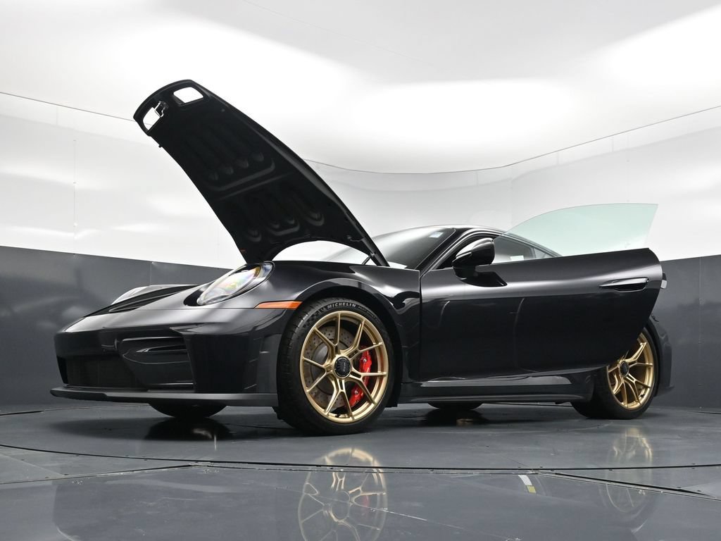 Certified 2026 Porsche 911 GT3 RWD image 34