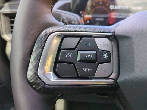 Used 2025 Ford Mustang Coupe RWD image 28