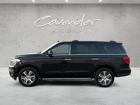 Used 2022 Ford Expedition Limited image 13