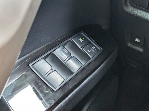 Used 2016 Lexus GX 460 w/ Preferred Accessory Package AWD/4WD image 14