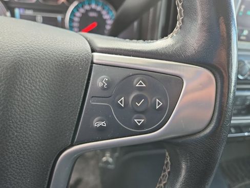 Used 2018 GMC Sierra 1500 SLE w/ Black Pack image 18