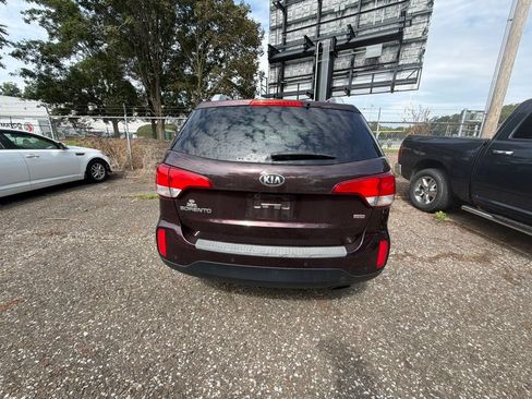 Used 2015 Kia Sorento LX FWD image 7