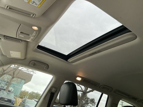 Used 2019 INFINITI QX80 Luxe image 25