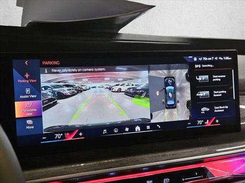 Used 2025 BMW i7 xDrive60 image 13