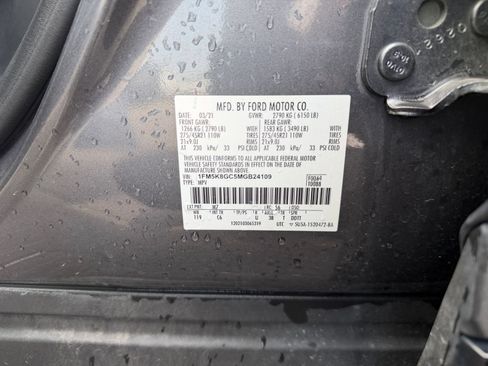Used 2021 Ford Explorer ST w/ Equipment Group 401A AWD/4WD image 39