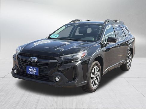 Used 2024 Subaru Outback Premium AWD/4WD image 3