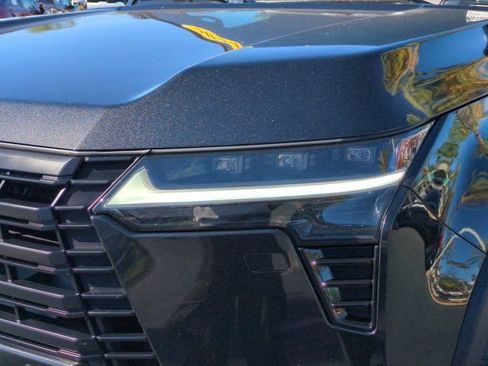 Used 2024 Lexus GX 550 AWD/4WD image 10