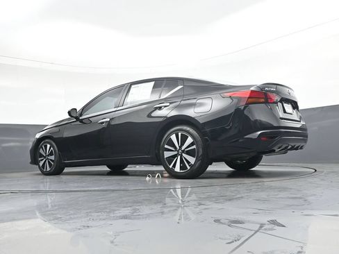Used 2022 Nissan Altima 2.5 SV FWD image 37