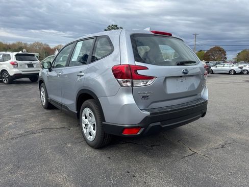 Used 2020 Subaru Forester AWD/4WD image 5