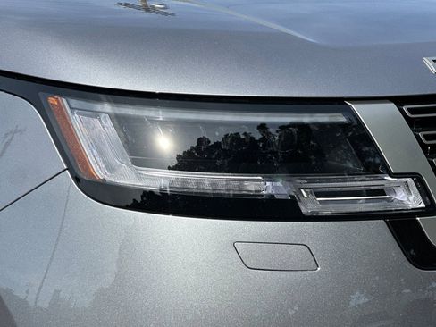 New 2026 Land Rover Range Rover SE image 12