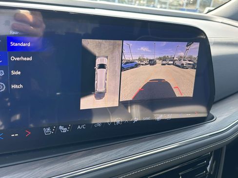 New 2026 Chevrolet Suburban Premier image 28