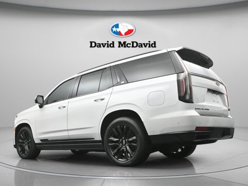 Used 2023 Cadillac Escalade Sport Platinum AWD/4WD image 39