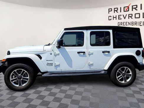 Used 2018 Jeep Wrangler Unlimited Sahara AWD/4WD image 5