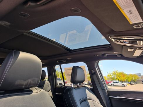 New 2026 Jeep Grand Cherokee Limited AWD/4WD image 34