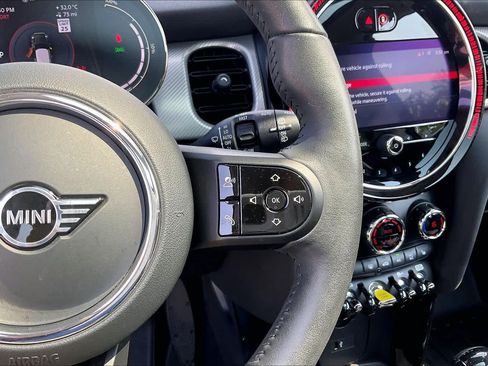 Used 2024 MINI Cooper SE FWD image 24