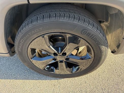 Used 2021 Jeep Compass Latitude w/ Sun and Sound Group FWD image 5