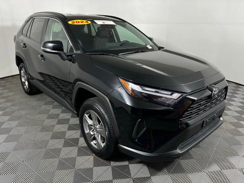 Used 2024 Toyota RAV4 XLE image 3
