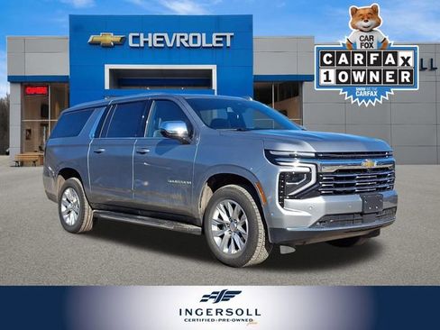 Used 2025 Chevrolet Suburban Premier image 1