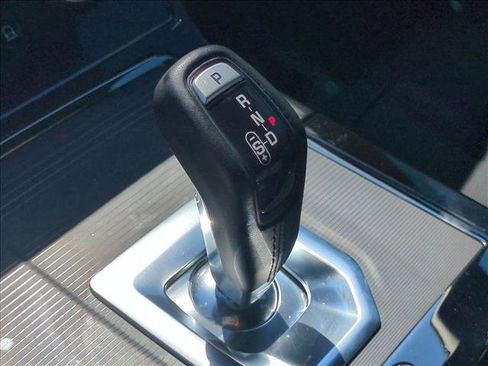 Used 2021 Land Rover Range Rover Evoque R-Dynamic S image 12