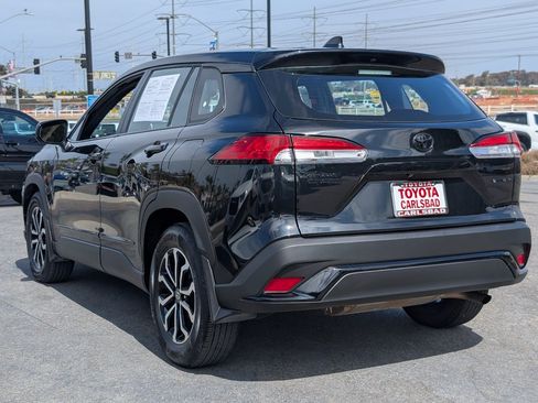 Used 2025 Toyota Corolla Cross AWD Hybrid image 12