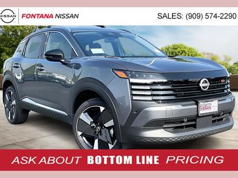 New 2026 Nissan Kicks SR w/ Cold Weather Package FWD image 1