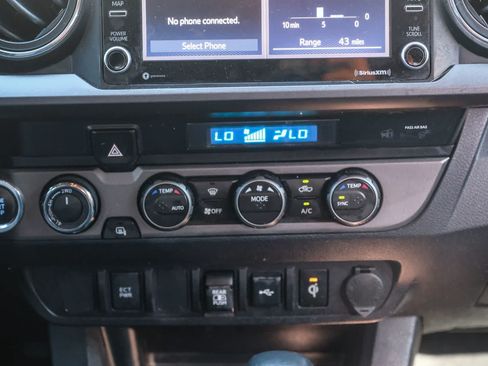 Used 2023 Toyota Tacoma TRD Off-Road AWD/4WD image 15