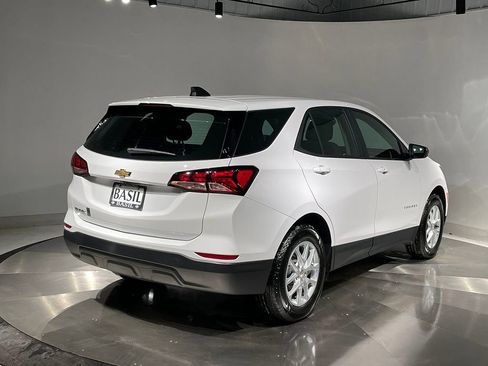 Used 2024 Chevrolet Equinox LS FWD image 11