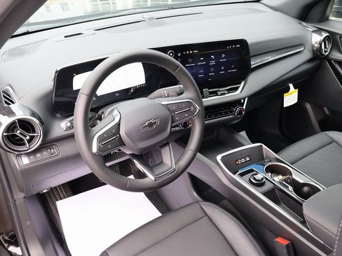 New 2026 Chevrolet Equinox LT image 23