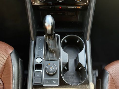 Used 2022 Volkswagen Atlas SEL Premium AWD/4WD image 27