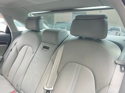 Used 2014 Audi A8 L TDI w/ Premium Package image 20